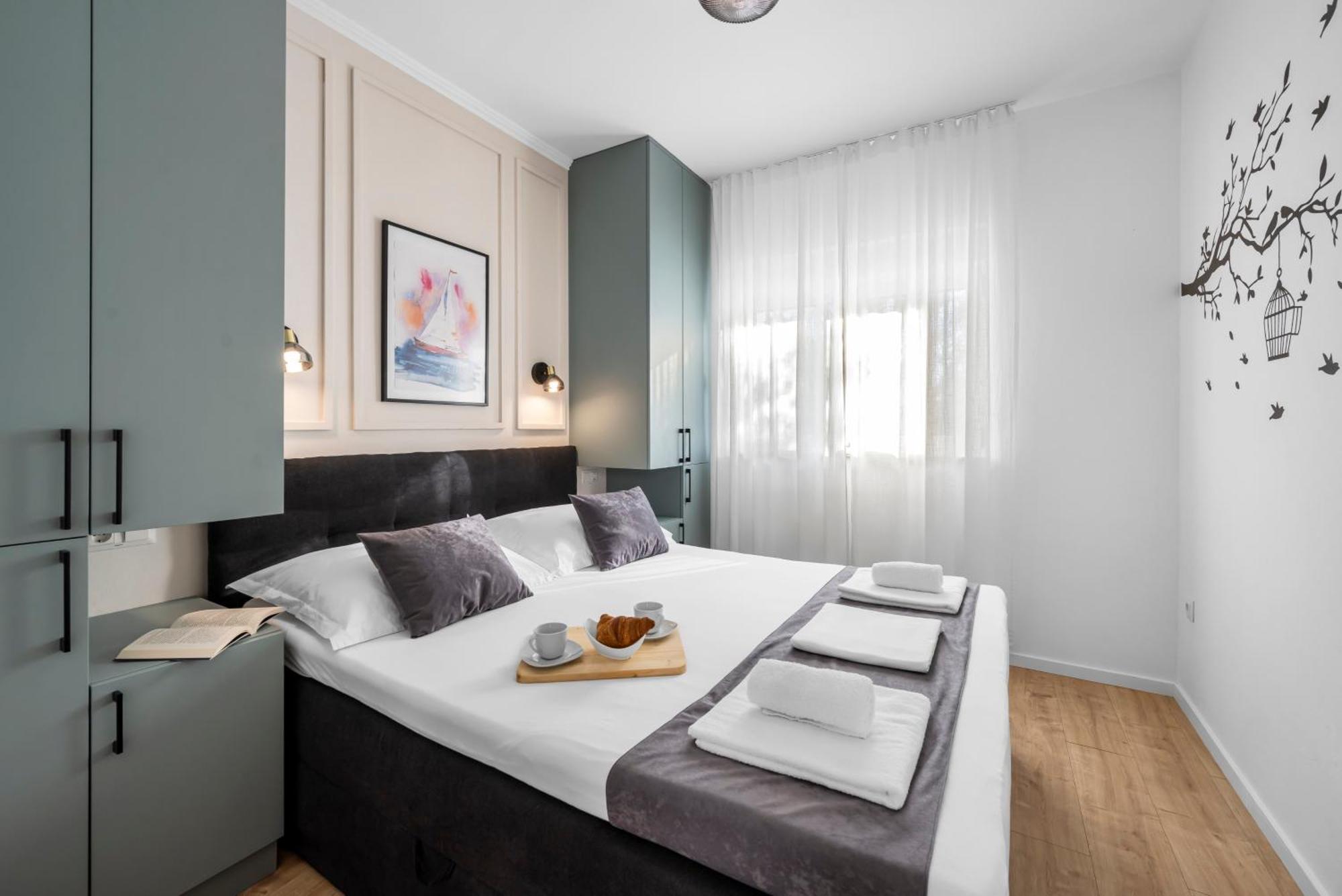 Aquarius Apartments - Beachside With Heated Pool Vodice Kamer foto